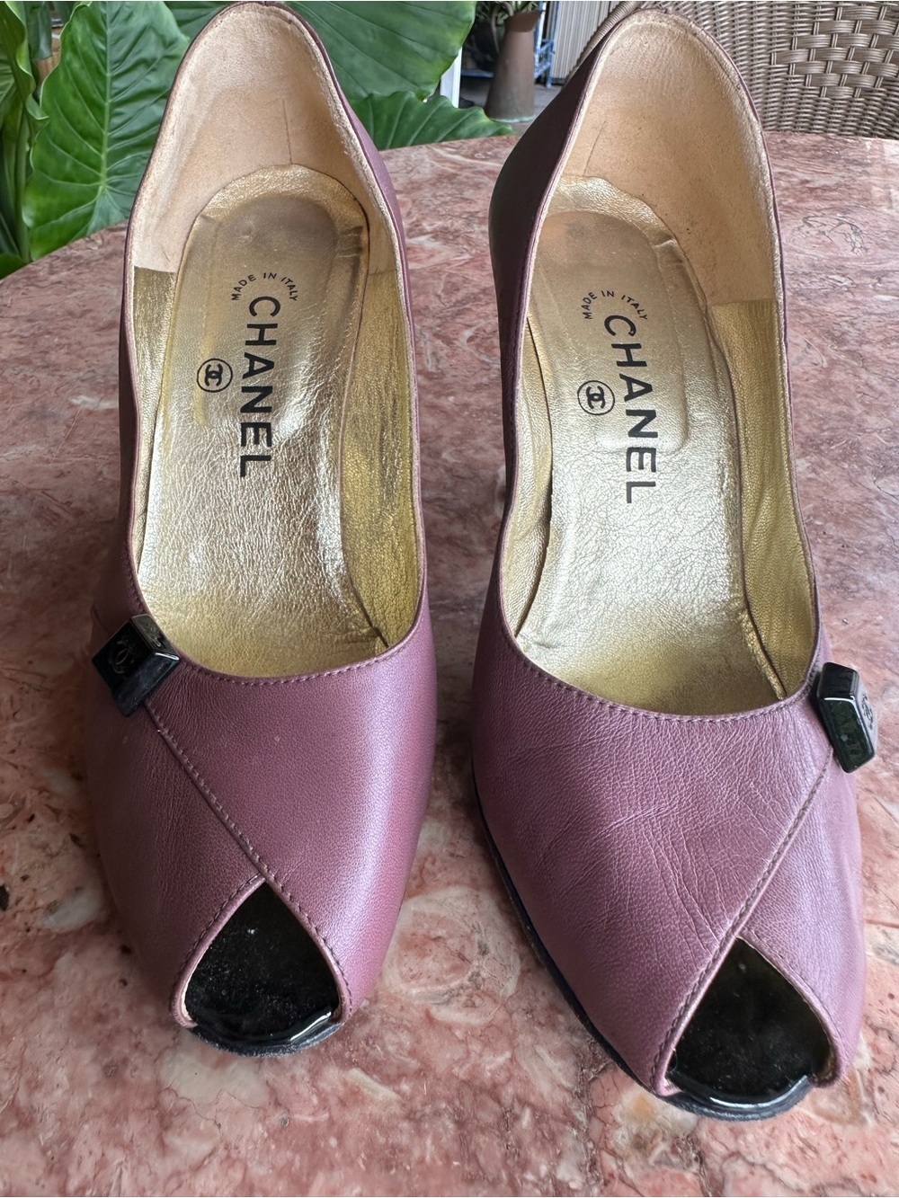 CHANEL Mauve Leather Peep-Toe Heels